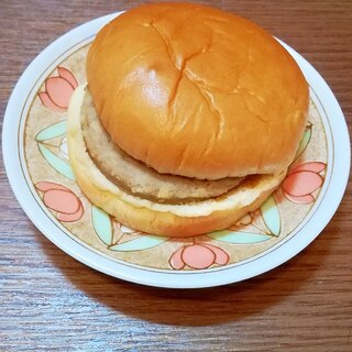 ハンバーガー★マヨケチャごまダレ風味